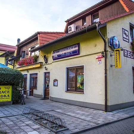 Hotel Na Jizni Přerov Exterior foto