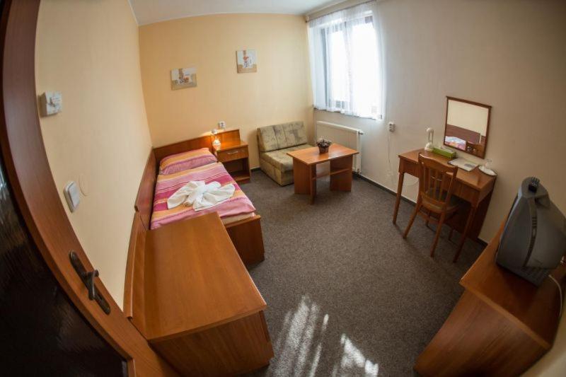 Hotel Na Jizni Přerov Exterior foto
