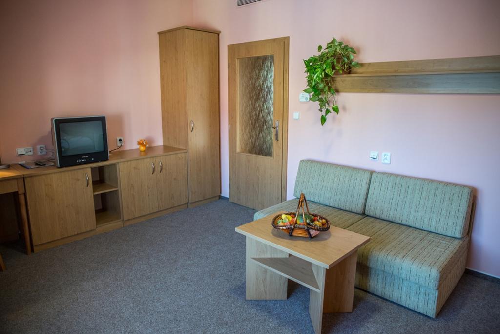 Hotel Na Jizni Přerov Cameră foto