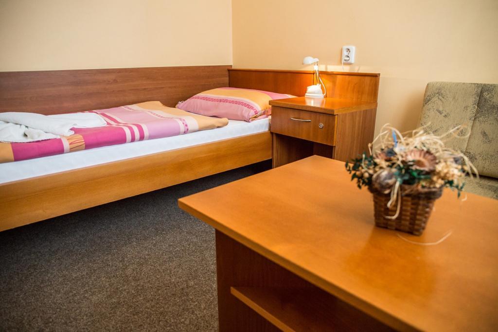 Hotel Na Jizni Přerov Cameră foto