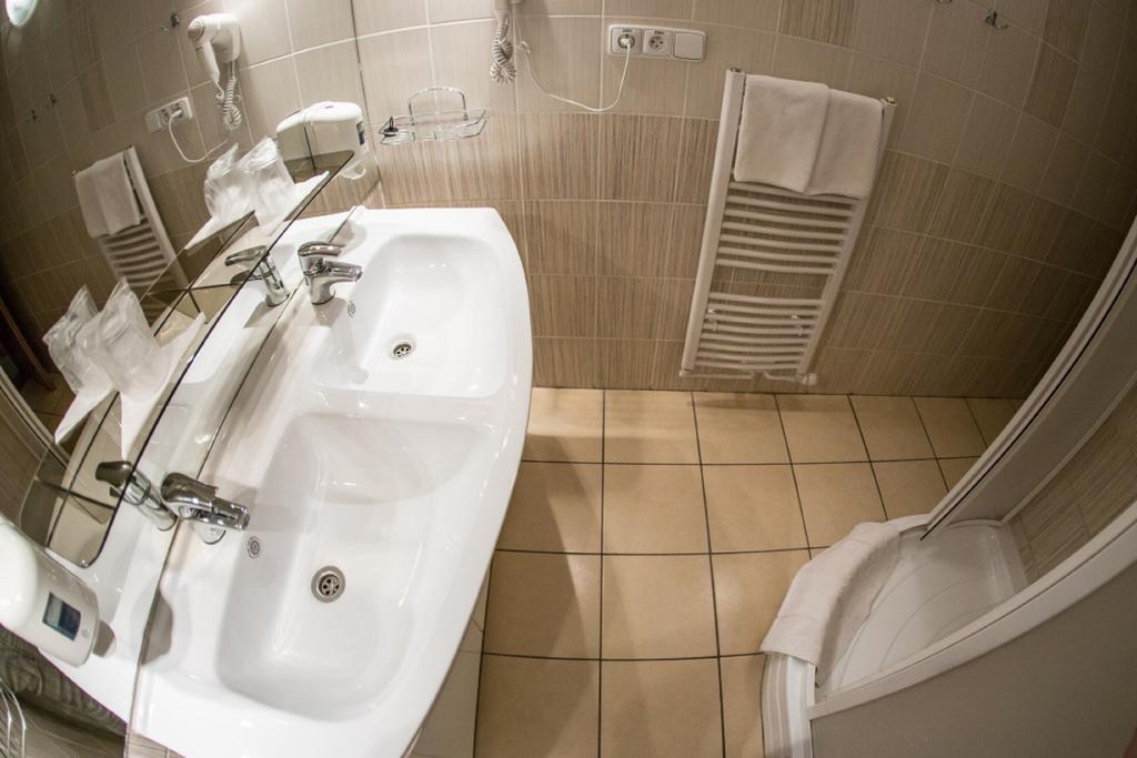 Hotel Na Jizni Přerov Cameră foto